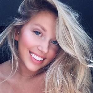 Meet your Posher, Paige